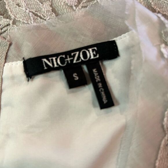 Nic+Zoe blouse  - Picture 3 of 4